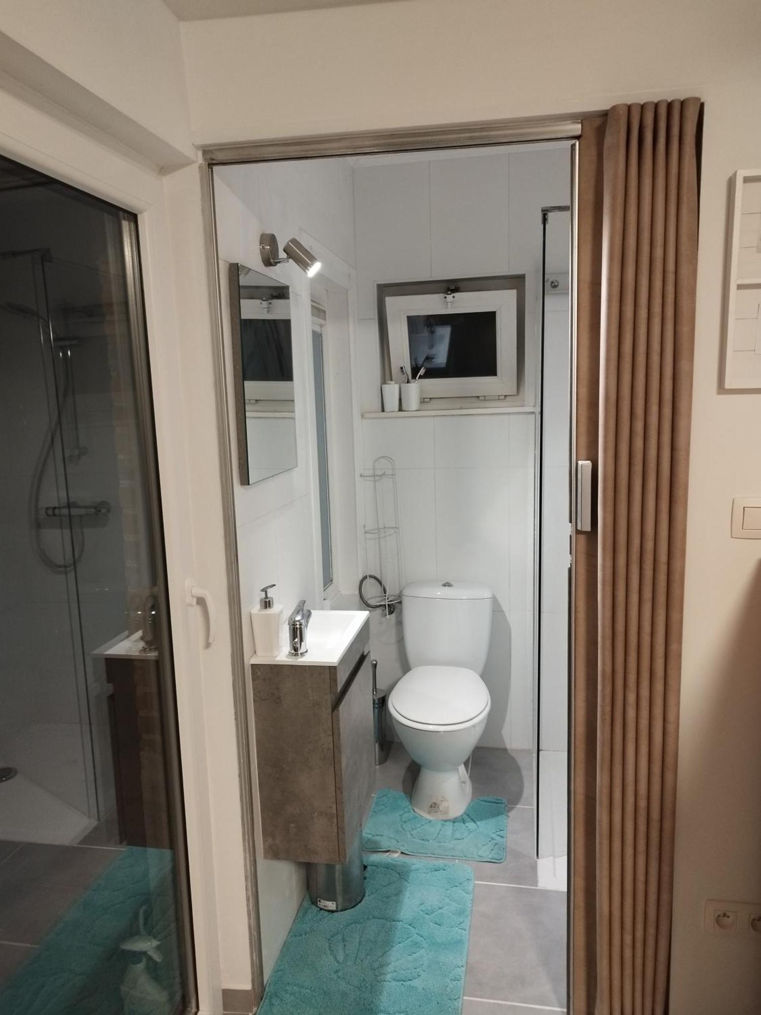 Modern Lux Studio Beringen Ngoại thất bức ảnh